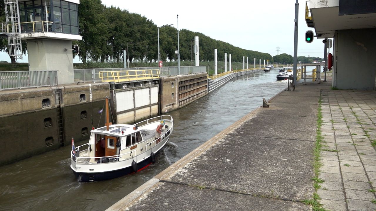 Zomerdrukte in de stuw - Belfeld 700 jaar