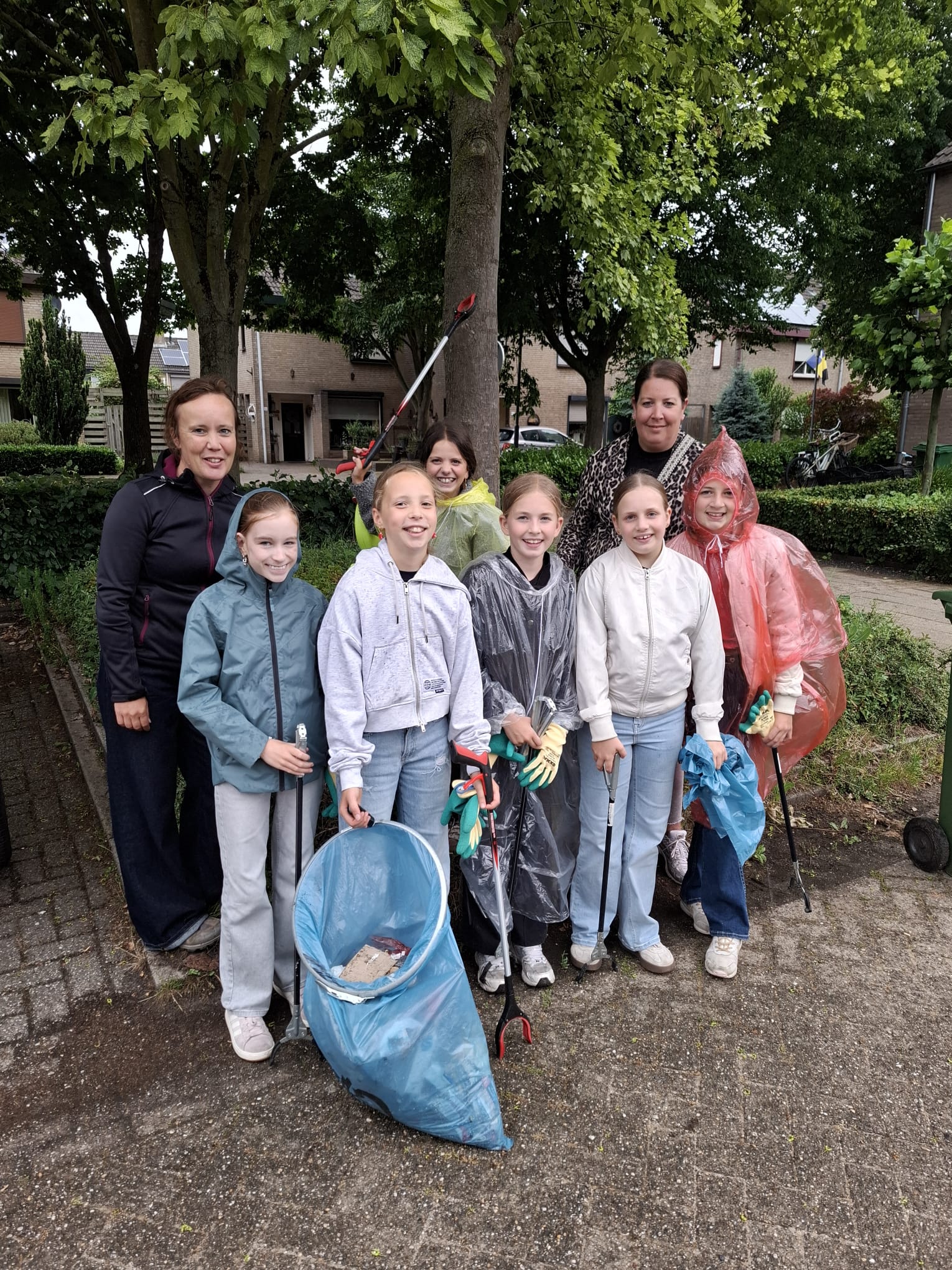 NIV 5-dames van Holyoke in actie - Belfeld 700 jaar